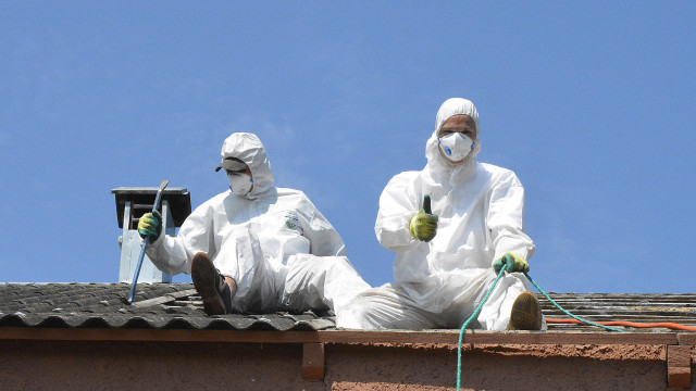 55 samorządów otrzymało dotację na usuwanie azbestu